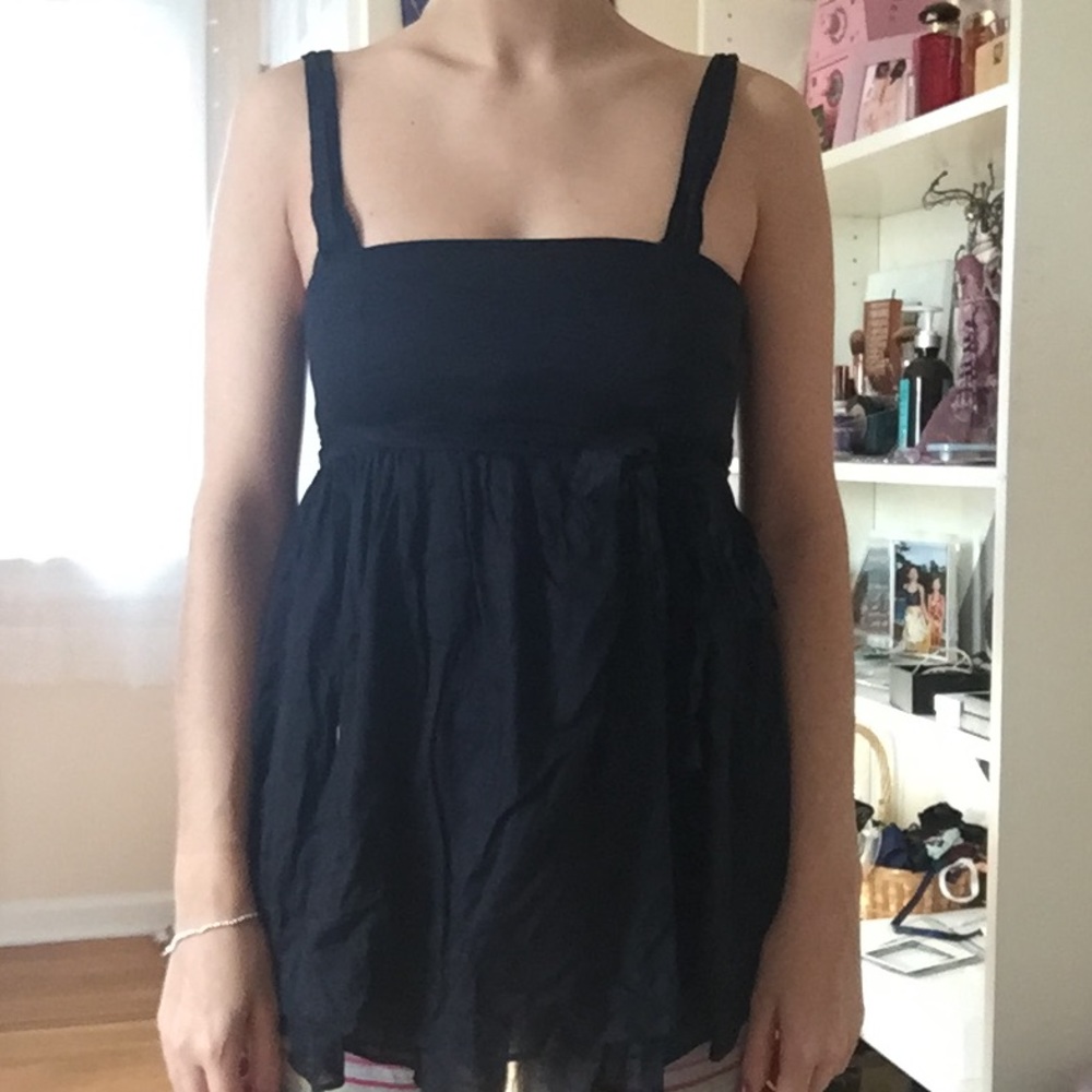 Navy Burberry top